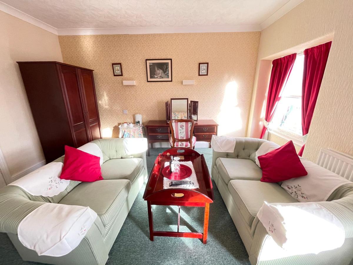 Bed and Breakfast White Court Llandudno Exterior foto